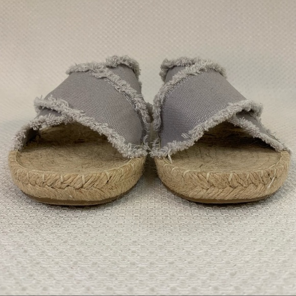 Tahari Saran Criss Cross Fringe Espadrille Slip On Sandal Gray 8 - Picture 3 of 12